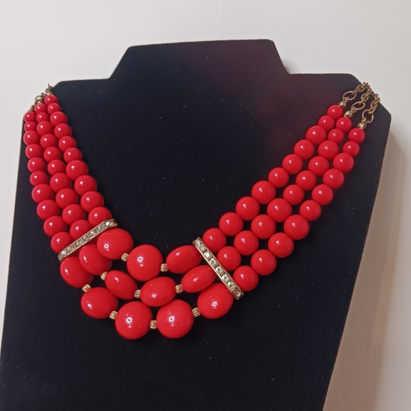 Red 3 Strand Beaded Layered Statement Necklace With Rhinestones 80s Vintage - Picture 3 of 9